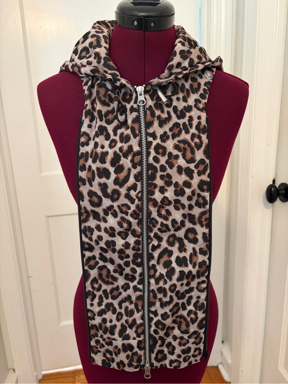 Veronica Beard Leopard-Print Rain Hoodie Dickie — Brown & Black